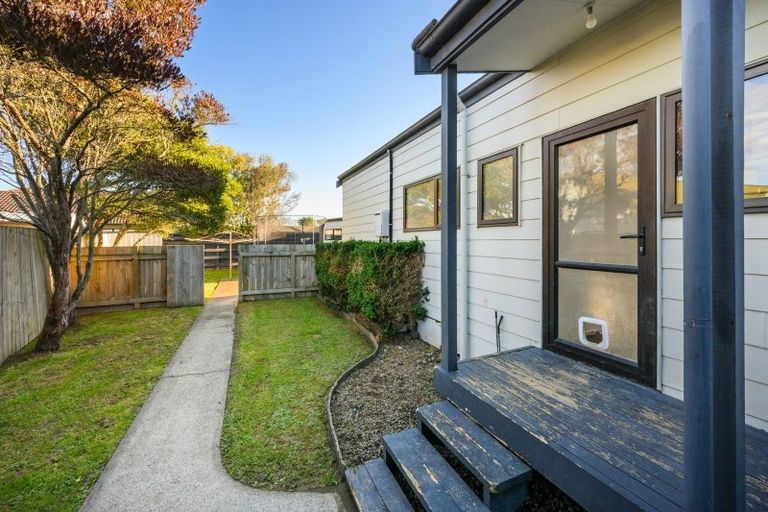 Photo of property in 6 Willowstream Grove, Cloverlea, Palmerston North, 4412