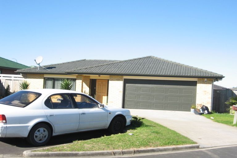 Photo of property in 4 Belleek Close, Weymouth, Auckland, 2103