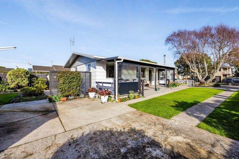 Photo of property in 11 Jade Place, Bell Block, New Plymouth, 4312