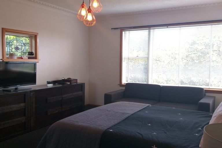 Photo of property in 2/58 Birdwood Avenue, Beckenham, Christchurch, 8023