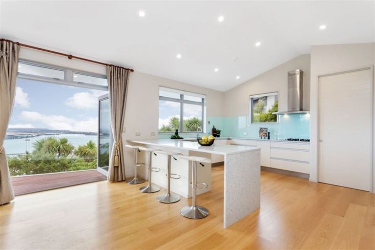 Photo of property in 2 Ti Kouka Eco Lane, Redcliffs, Christchurch, 8081