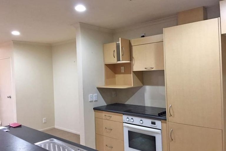 Photo of property in 1/4 Charlenne Close, Ranui, Auckland, 0612