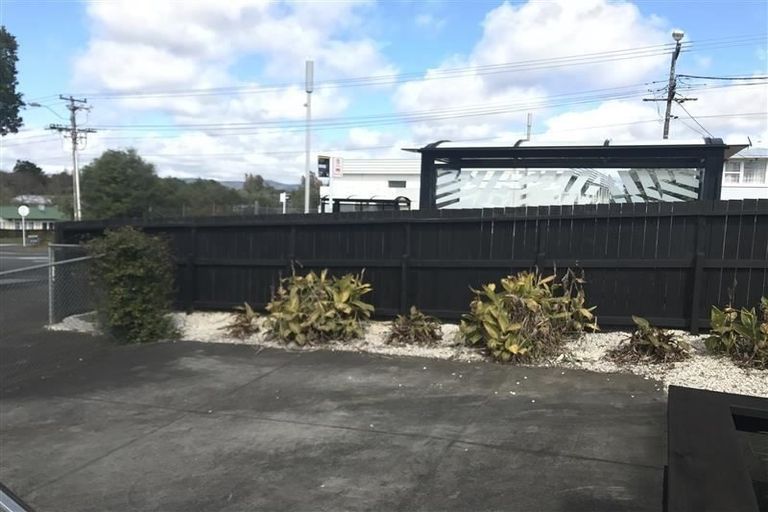 Photo of property in 163 Don Buck Road, Massey, Auckland, 0614