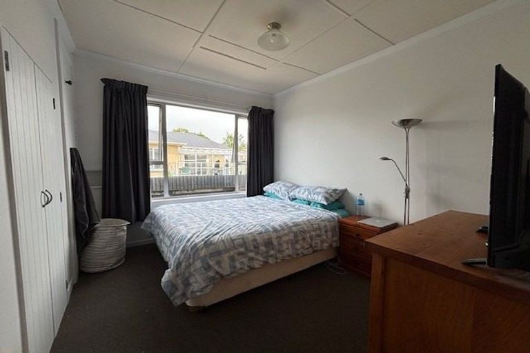 Photo of property in 18 Renfrew Street, Waikiwi, Invercargill, 9810