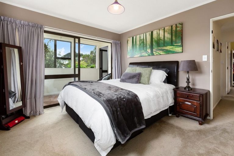 Photo of property in 12 Dominica Crescent, Grenada Village, Wellington, 6037