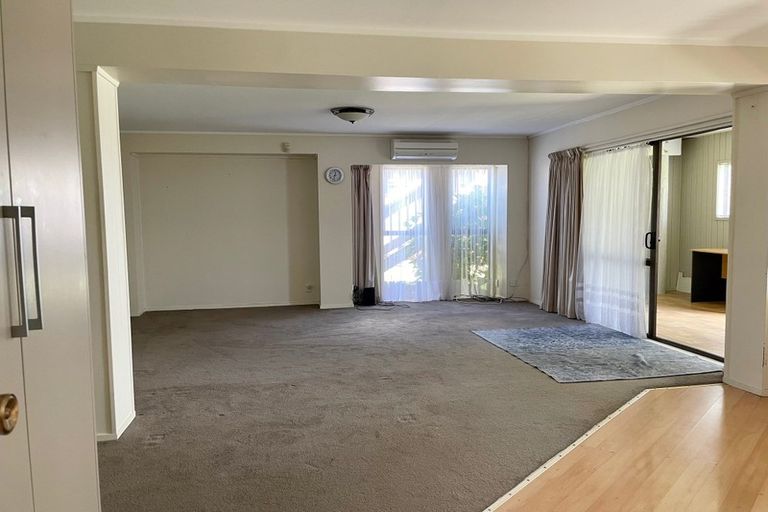 Photo of property in 14 Sheralee Place, Bucklands Beach, Auckland, 2014