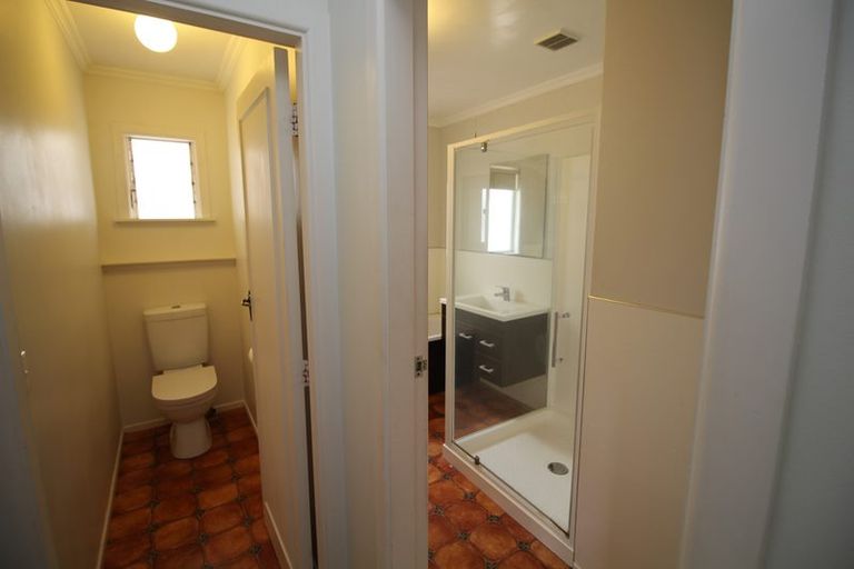 Photo of property in 21 Oxford Street, Marton, 4710