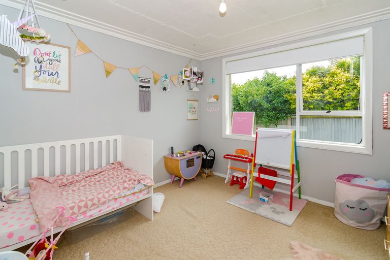 Photo of property in 57 Brighton Road, Green Island, Dunedin, 9018