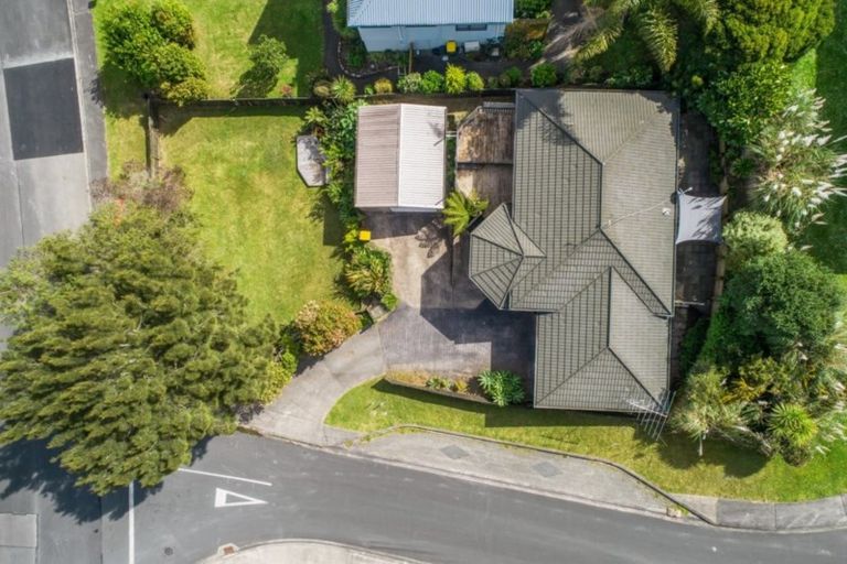 Photo of property in 52 Ferry Road, Arkles Bay, Whangaparaoa, 0932