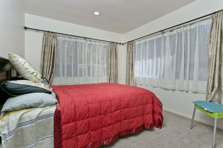 Photo of property in 43 Crestview Place, Browns Bay, Auckland, 0630