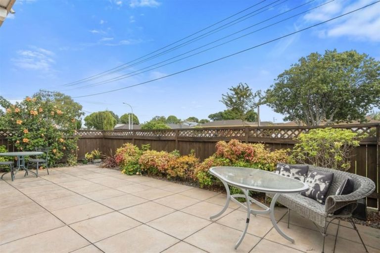 Photo of property in 496a Devonport Road, Tauranga South, Tauranga, 3112