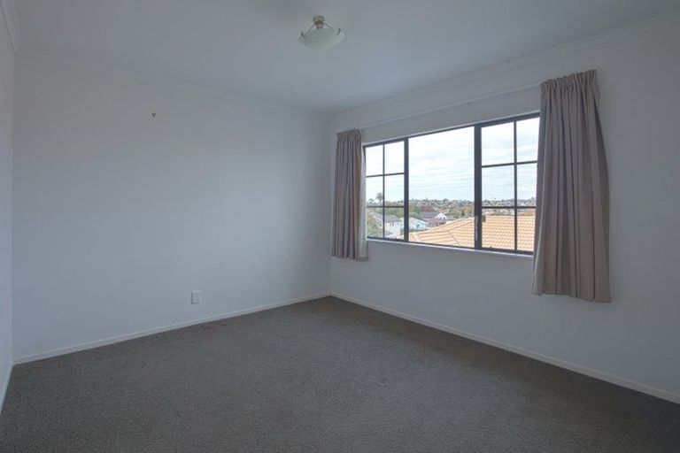 Photo of property in 8 Highgate Place, Somerville, Auckland, 2014