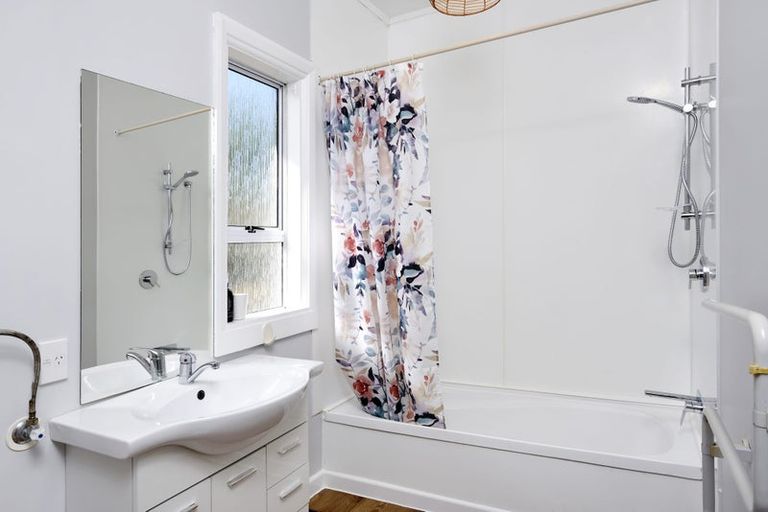 Photo of property in 23 Franklyn Street, Nelson South, Nelson, 7010