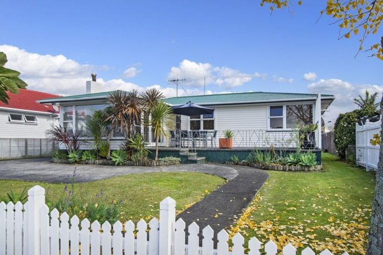 Photo of property in 13 Erin Street, Tikipunga, Whangarei, 0112