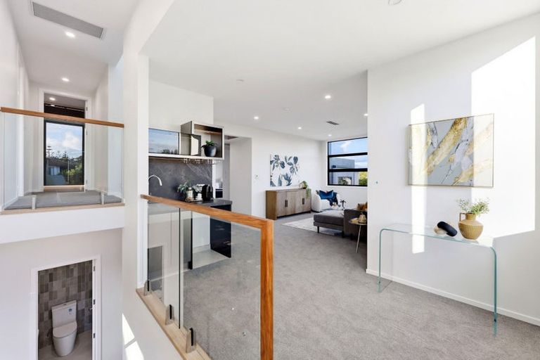 Photo of property in 23b Sorrel Crescent, Bucklands Beach, Auckland, 2012