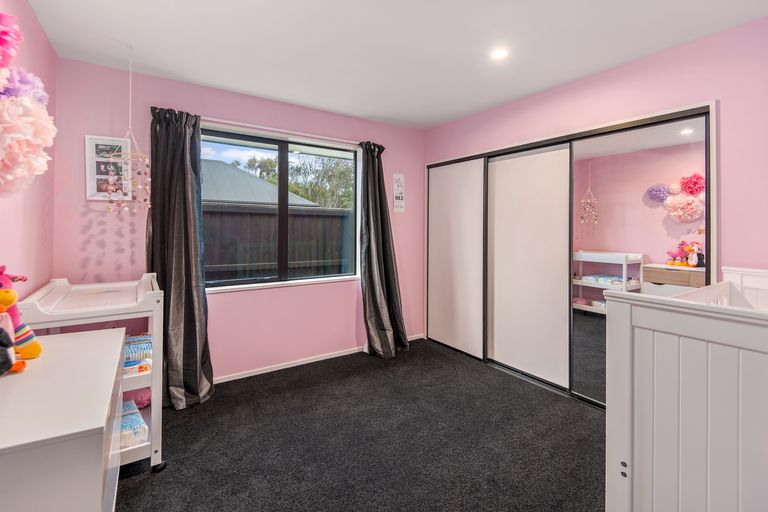 Photo of property in 15 Birchgate Lane, Halswell, Christchurch, 8025