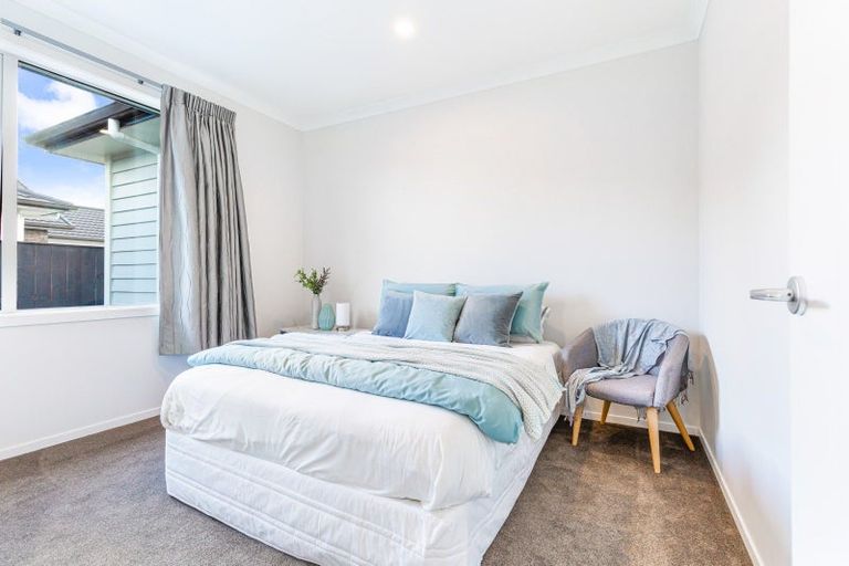 Photo of property in 26 Korako Drive, Kumeu, 0810