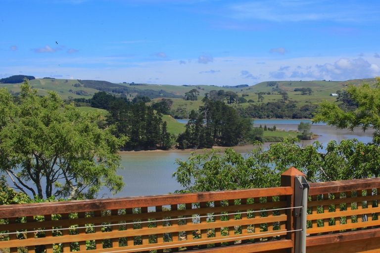 Photo of property in 2 Tutchen Avenue, Raglan, 3225