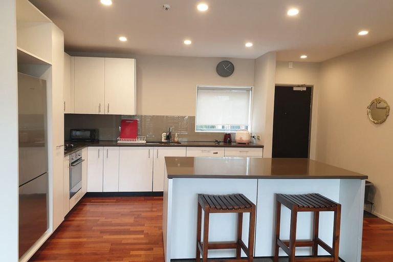 Photo of property in Patent 326 Apartments, 103h/326 Evans Bay Parade, Hataitai, Wellington, 6021
