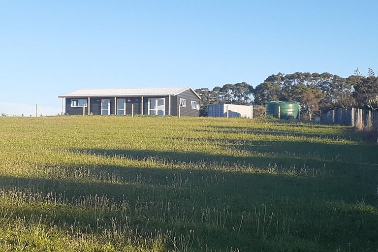 Photo of property in 713 Settlement Road, Hakaru, Wellsford, 0975