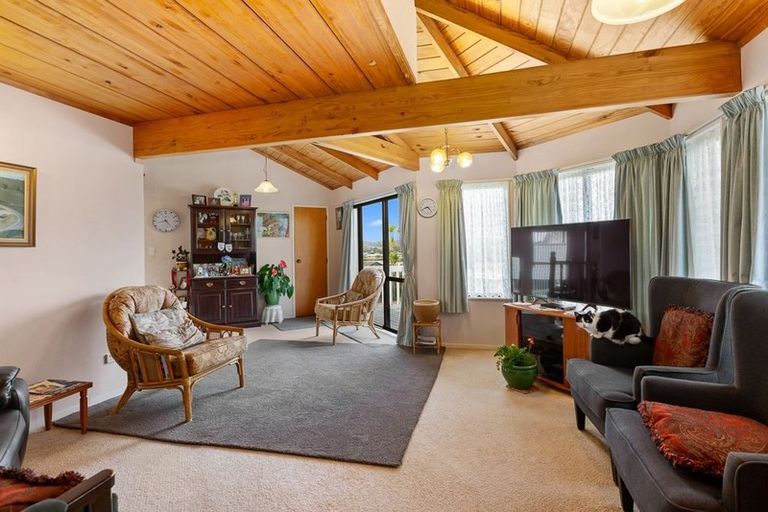 Photo of property in 28 Maori Hut Road, Red Beach, 0932