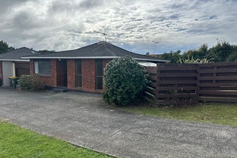 Photo of property in 1/51 Shakespeare Road, Milford, Auckland, 0620