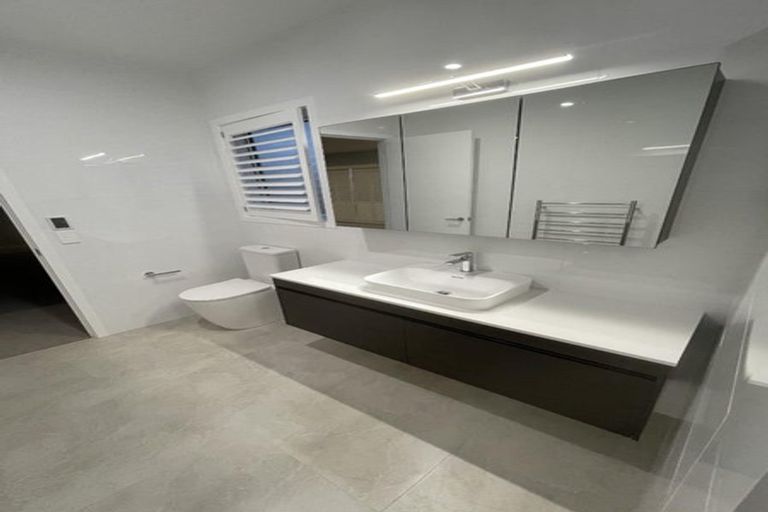 Photo of property in 9 Moya Drive, Matakana, 0985