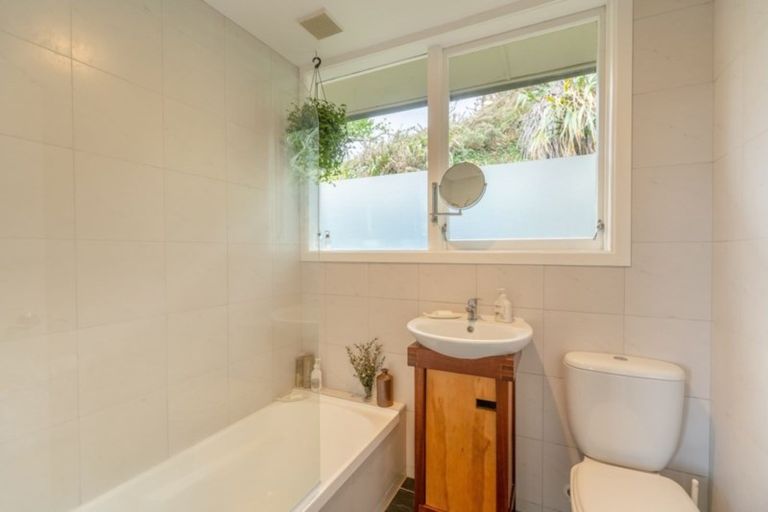 Photo of property in 99 Houghton Bay Road, Houghton Bay, Wellington, 6023