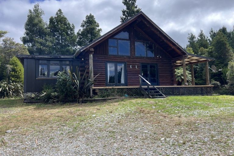 Photo of property in 260 Omoto Valley Road, Kaiata, Greymouth, 7805