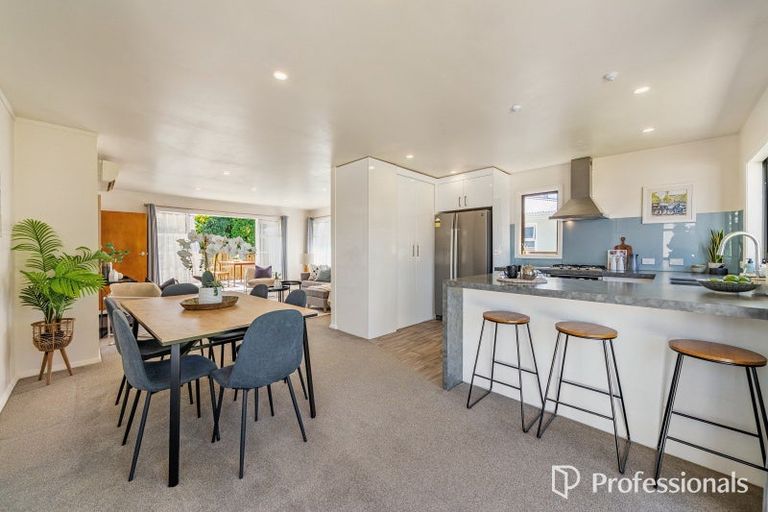 Photo of property in 38 Routley Crescent, Elderslea, Upper Hutt, 5018