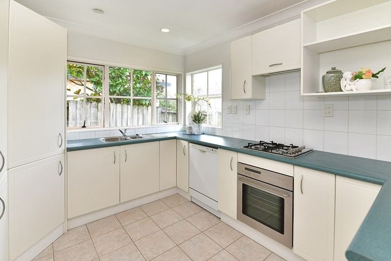 Photo of property in 56 Spencer Road, Pinehill, Auckland, 0632