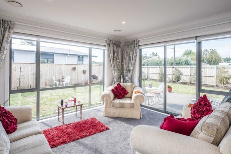 Photo of property in 12 Christow Court, Paraparaumu, 5032