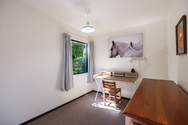 Photo of property in 30 Toop Street, Havelock North, 4130