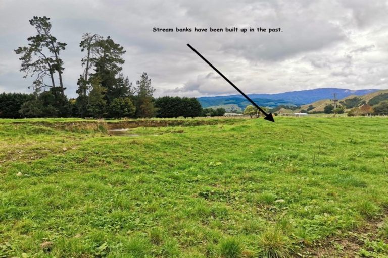 Photo of property in 193 Te Horo Hautere Cross Road, Hautere, Otaki, 5582