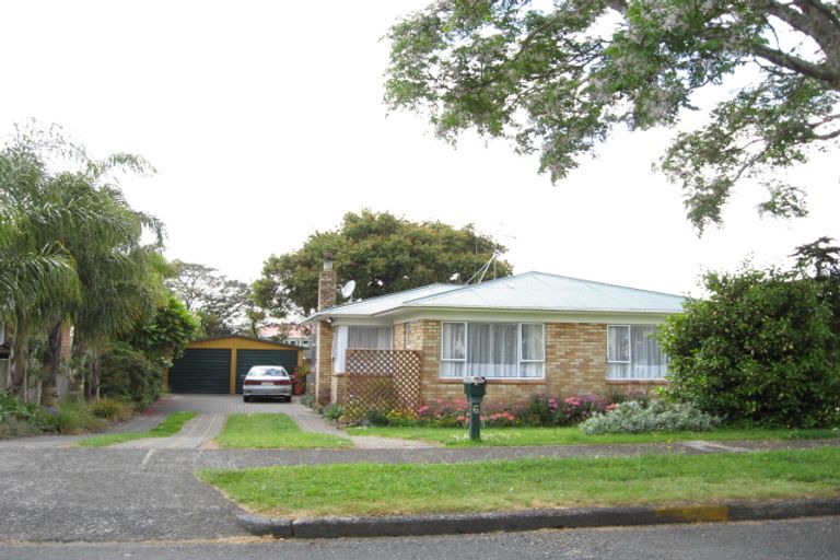 Photo of property in 6 Landscape Road, Pukekohe, 2120