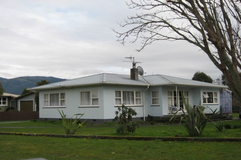 Photo of property in 21 Wadsworth Street, Takaka, 7110