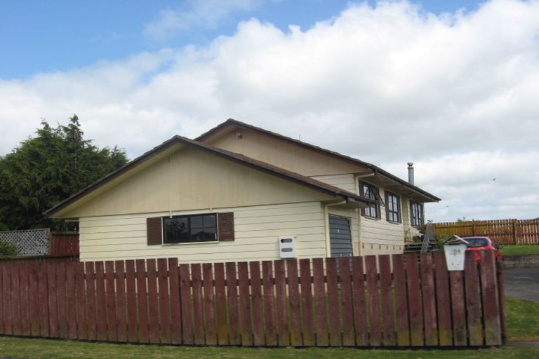 Photo of property in 104 Burundi Avenue, Clendon Park, Auckland, 2103