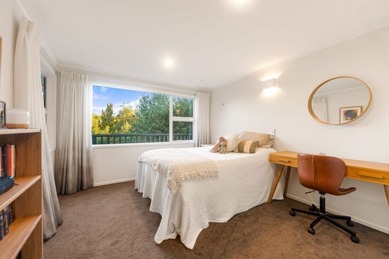 Photo of property in 40 Peter Terrace, Castor Bay, Auckland, 0620