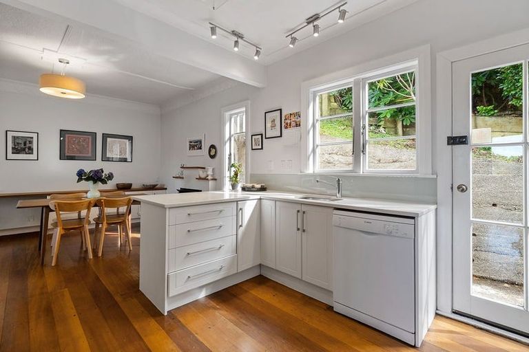 Photo of property in 109a Barnard Street, Wadestown, Wellington, 6012