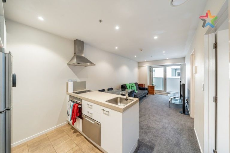 Photo of property in Soho Apartments, 1005/74 Taranaki Street, Te Aro, Wellington, 6011