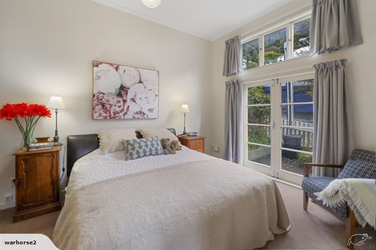 Photo of property in 1 Pitarua Street, Thorndon, Wellington, 6011