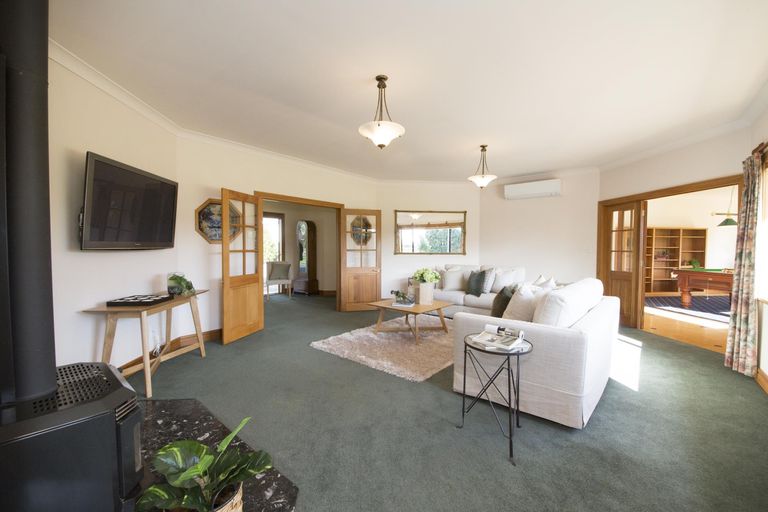 Photo of property in 413 Milson Line, Milson, Palmerston North, 4478