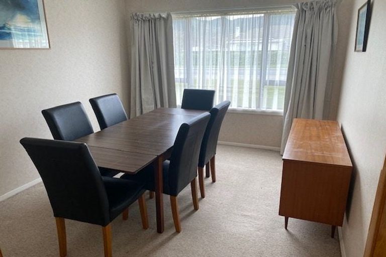 Photo of property in 4 Mclellan Street, Tawa, Wellington, 5028