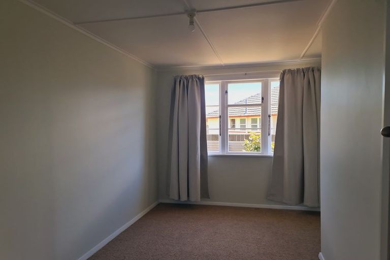 Photo of property in 16 Avon Terrace, Roslyn, Palmerston North, 4414