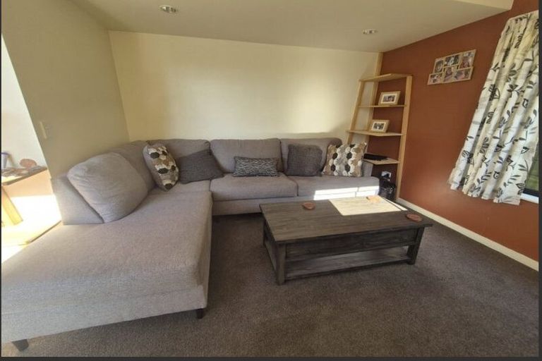 Photo of property in 59 Renown Road, Raumati South, Paraparaumu, 5032