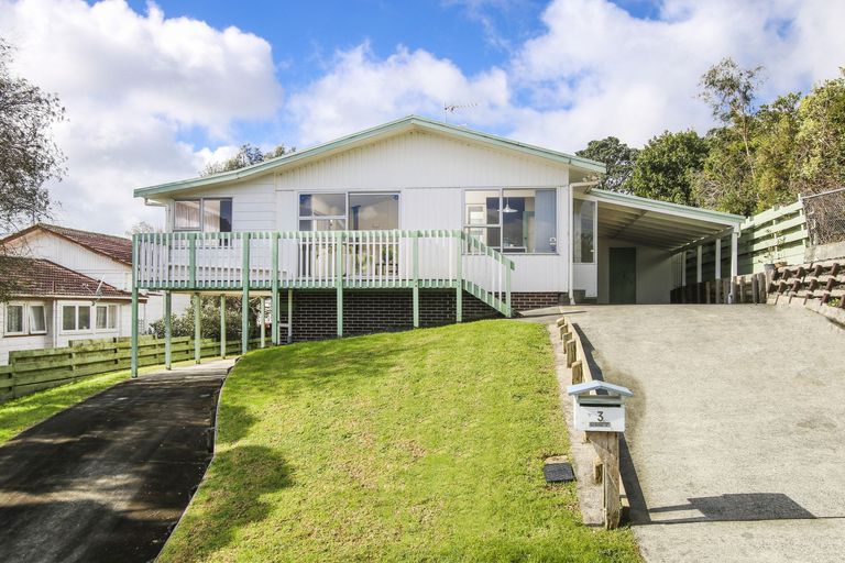 Photo of property in 3 Malmo Place, Massey, Auckland, 0614