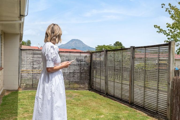 Photo of property in 39h Konini Street, Inglewood, 4330