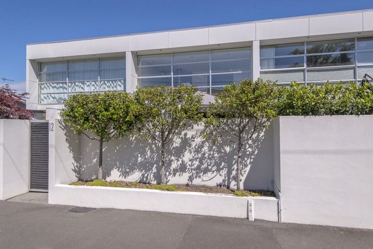 Photo of property in 12 Holly Road, St Albans, Christchurch, 8014