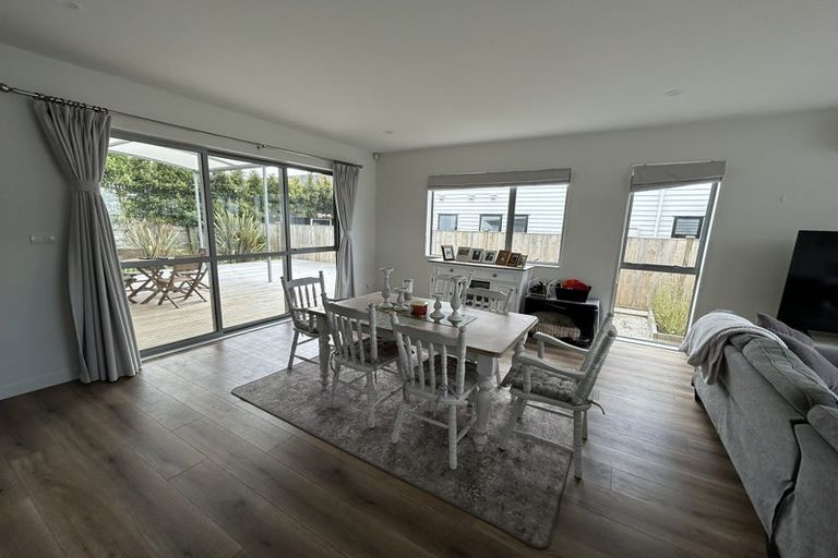 Photo of property in 19 St Claire Road, Silverdale, 0932