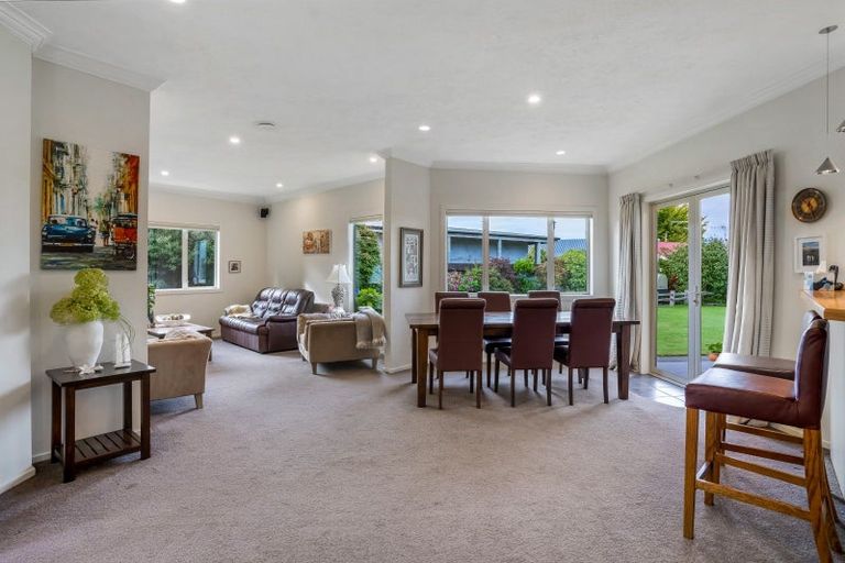 Photo of property in 71 Welsh Road, Winton, 9720